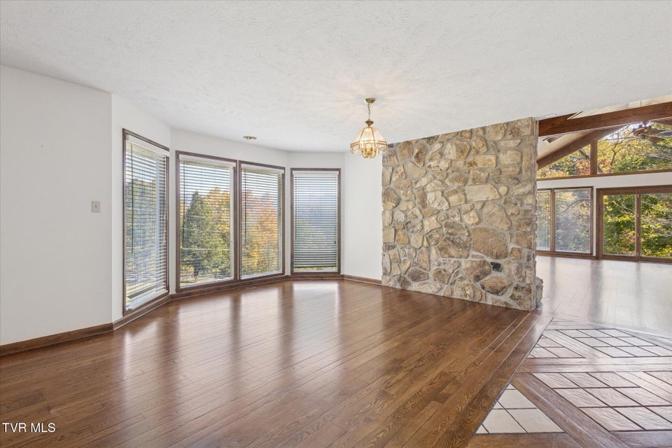 Photo #10: 120 Scott Lane