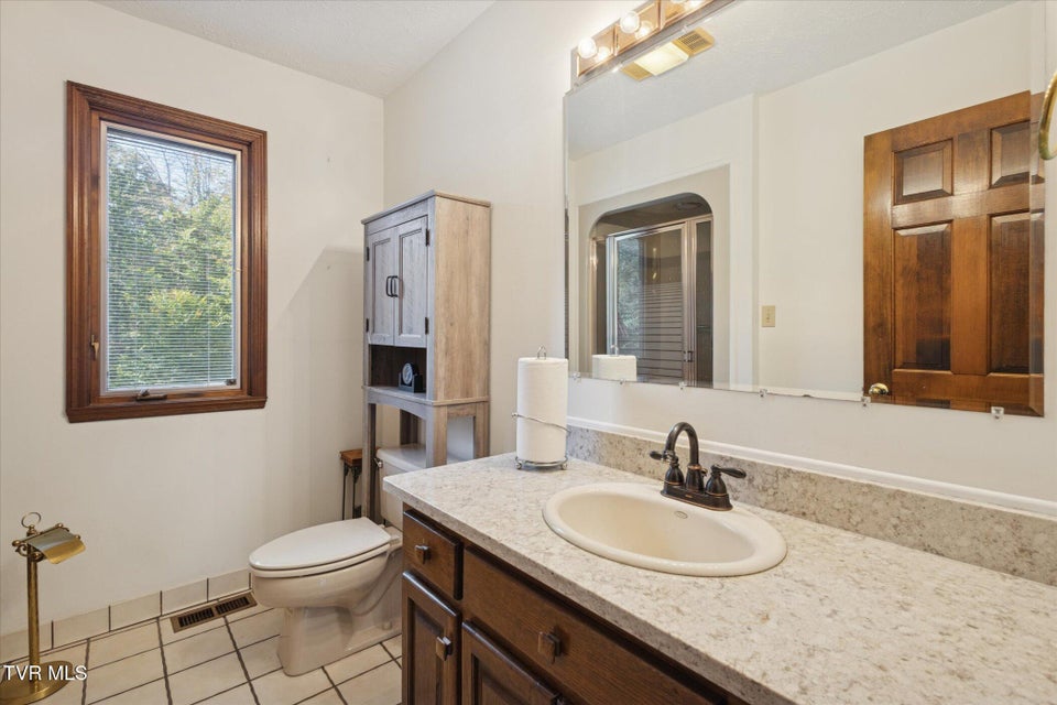 Photo #15: 120 Scott Lane