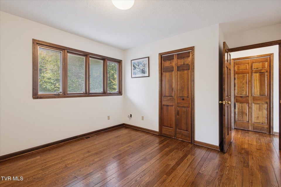 Photo #16: 120 Scott Lane