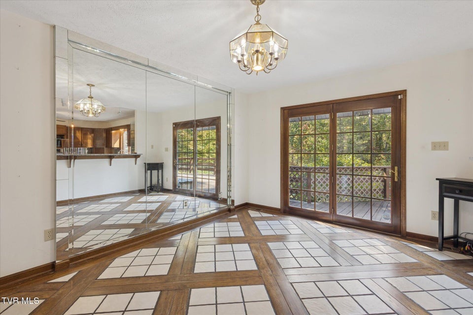 Photo #17: 120 Scott Lane