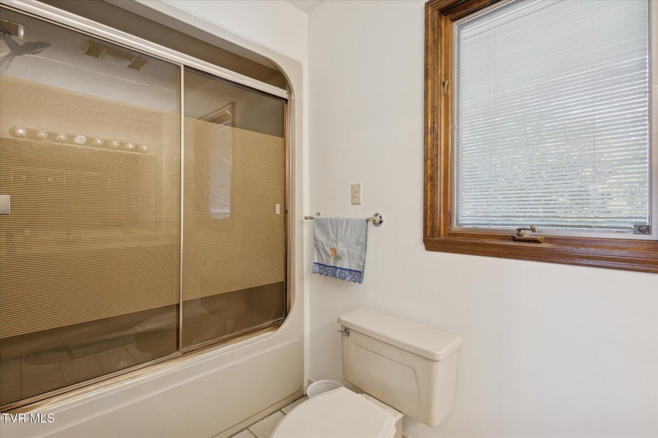 Photo #29: 120 Scott Lane