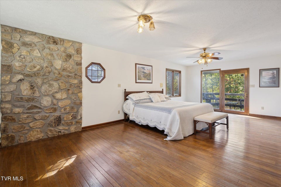 Photo #30: 120 Scott Lane