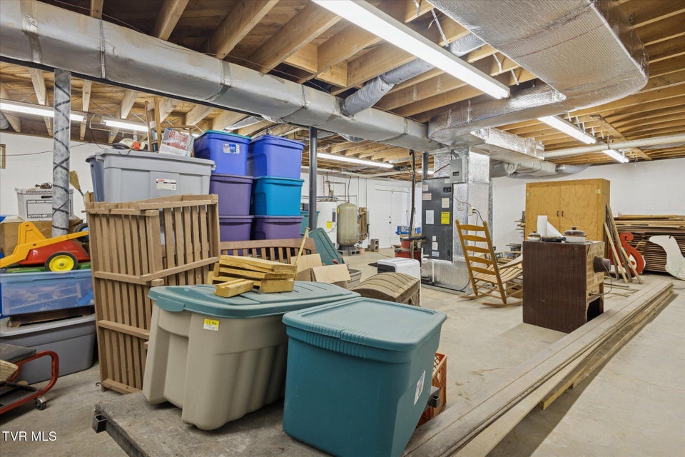 Photo #37: 120 Scott Lane