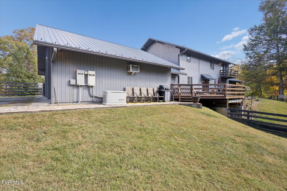 Photo #42: 120 Scott Lane