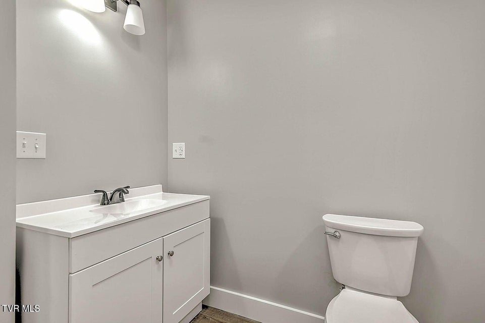 Photo #17: 1101 Rhode Island Avenue