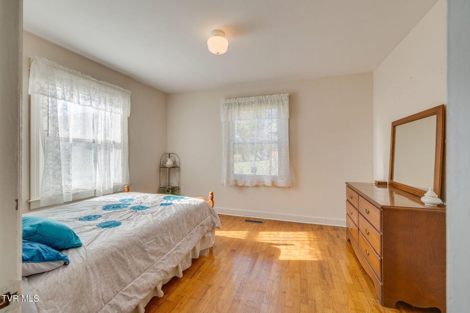 Photo #14: 185 Banjo Drive