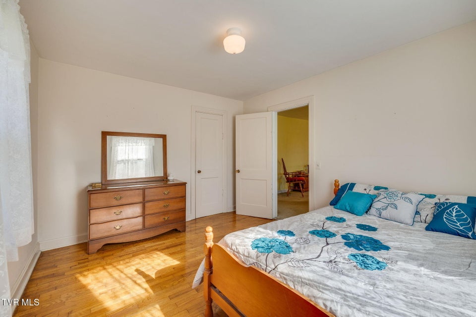 Photo #16: 185 Banjo Drive