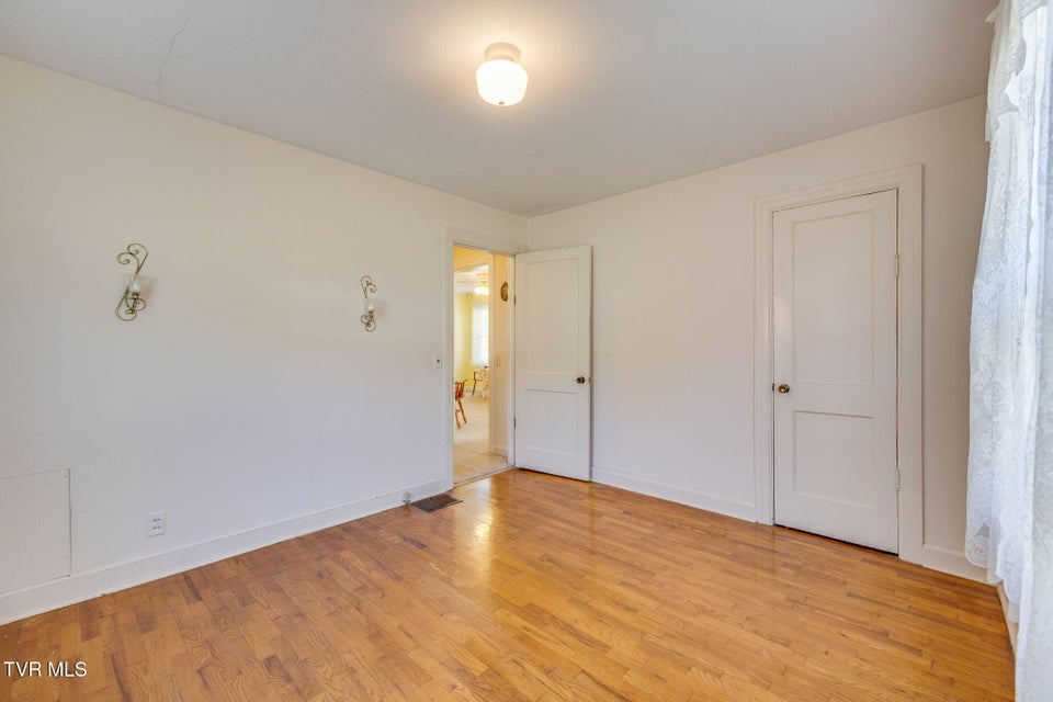 Photo #19: 185 Banjo Drive