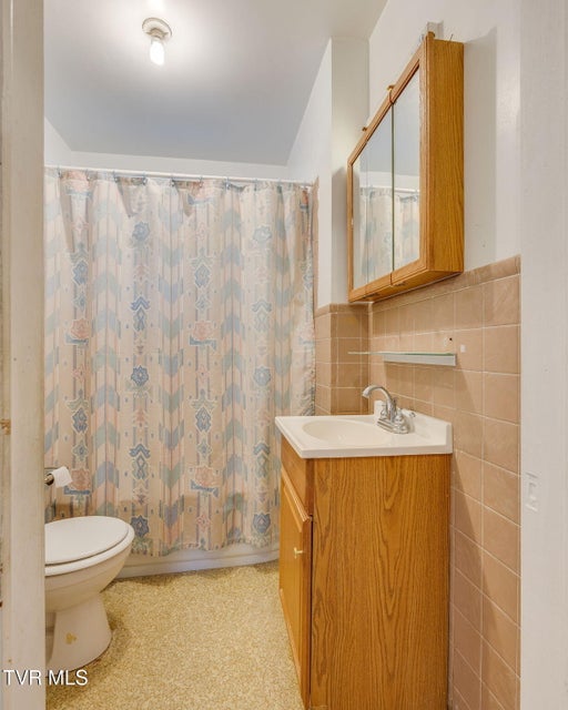 Photo #20: 185 Banjo Drive