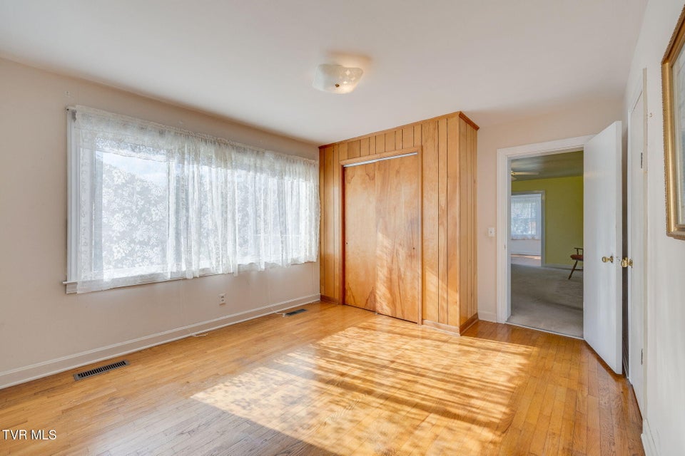 Photo #22: 185 Banjo Drive