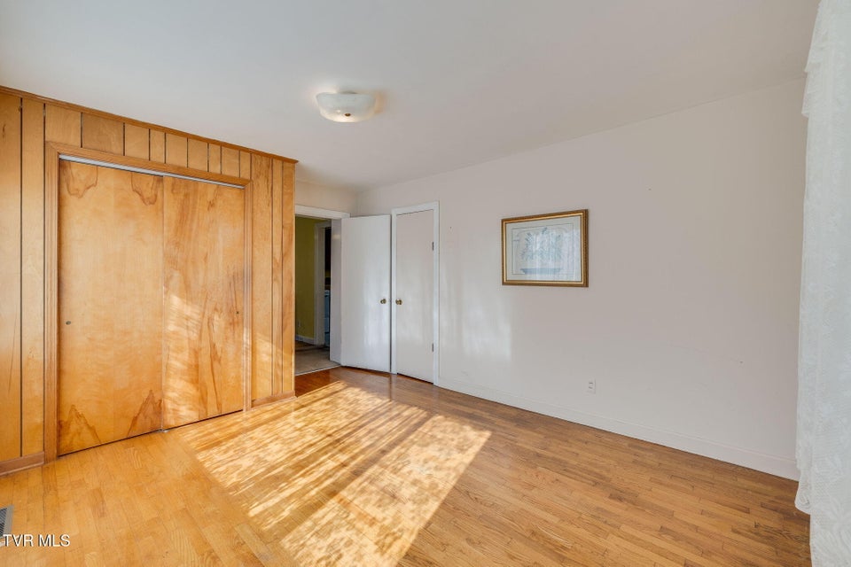 Photo #23: 185 Banjo Drive