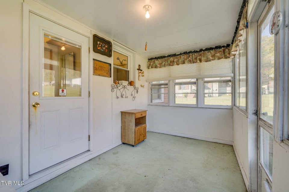 Photo #24: 185 Banjo Drive