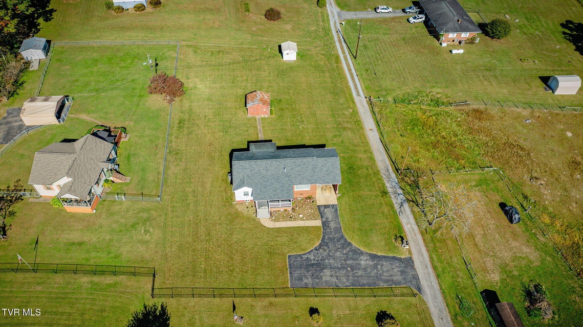 Photo #27: 185 Banjo Drive