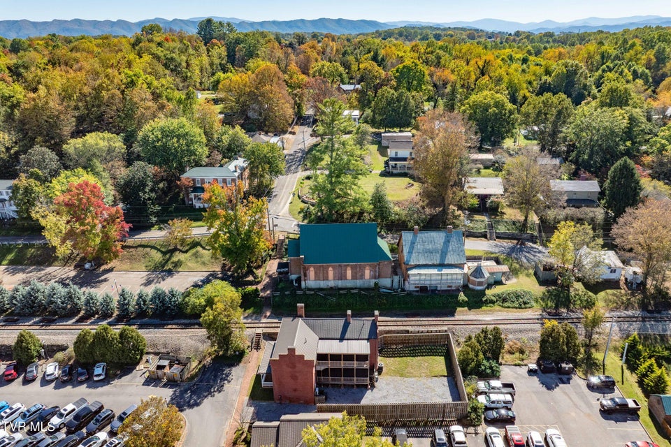 Photo #56: 120 Cherokee Street