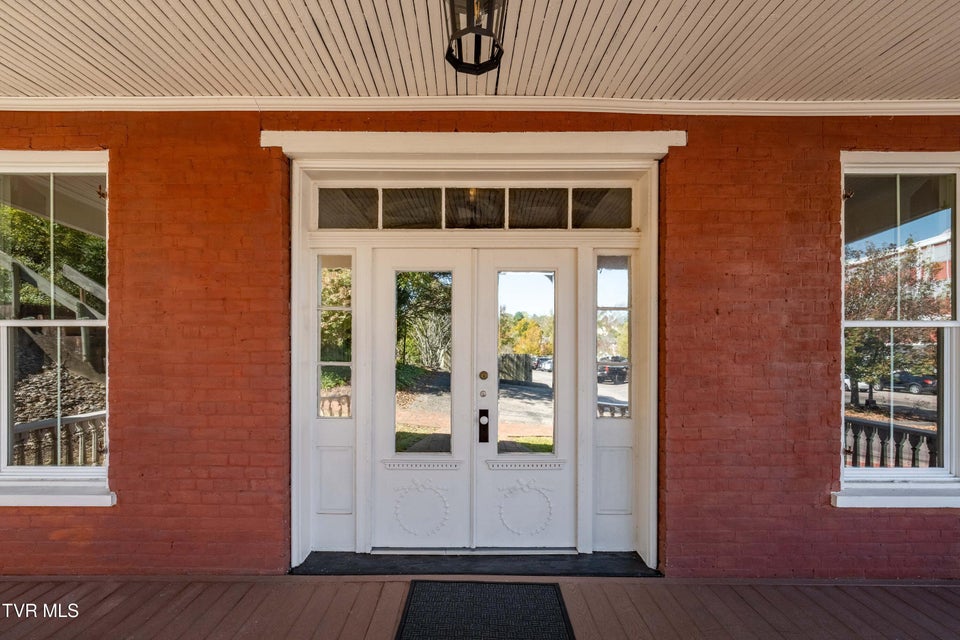 Photo #9: 120 Cherokee Street