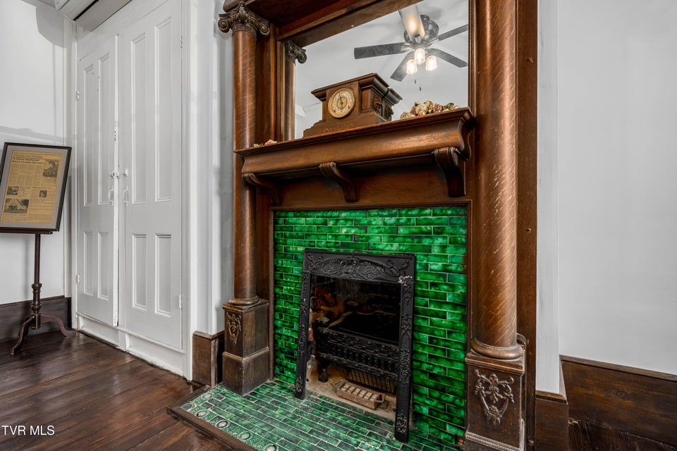 Photo #15: 120 Cherokee Street