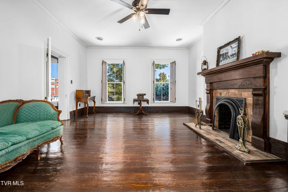 Photo #43: 120 Cherokee Street