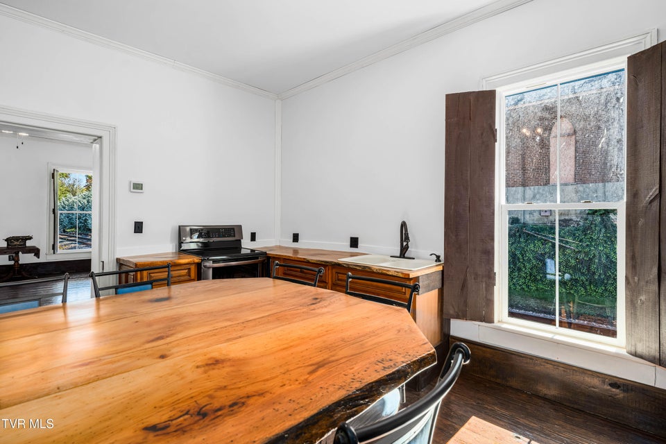 Photo #46: 120 Cherokee Street