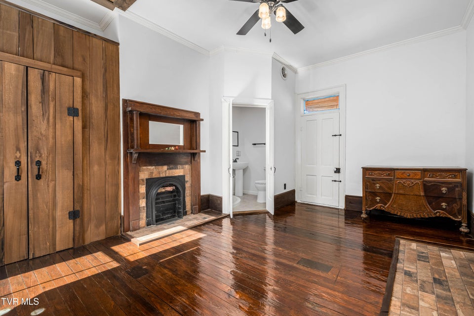 Photo #52: 120 Cherokee Street