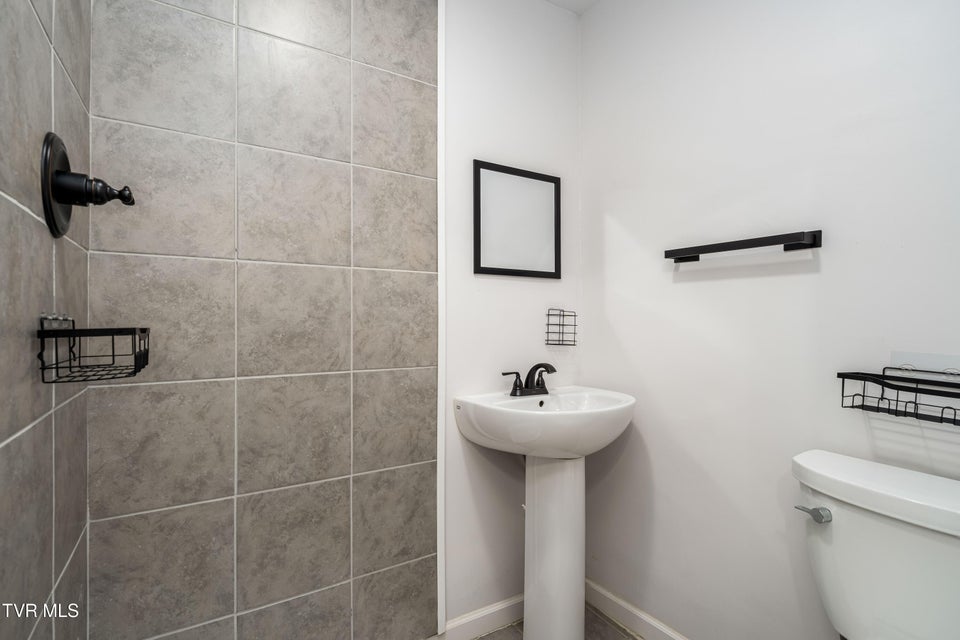 Photo #55: 120 Cherokee Street