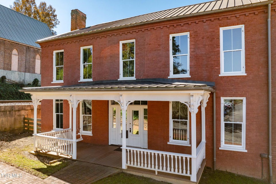 Photo #79: 120 Cherokee Street