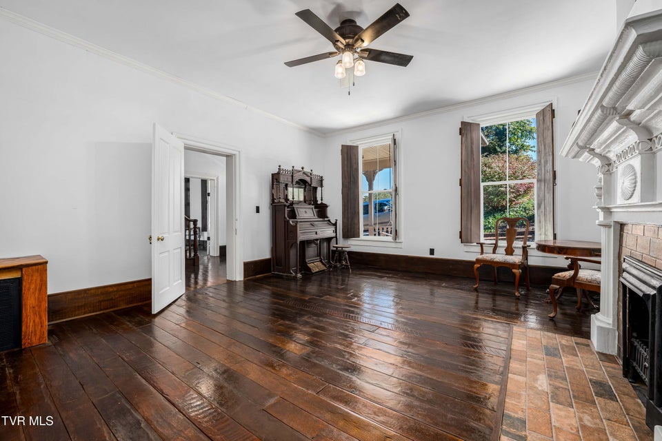 Photo #19: 120 Cherokee Street