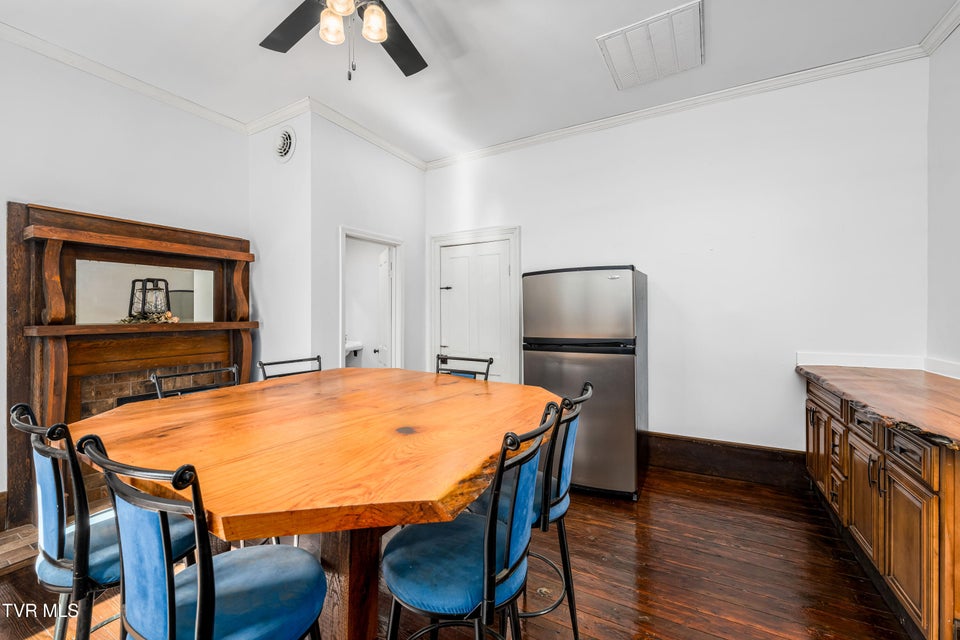 Photo #45: 120 Cherokee Street