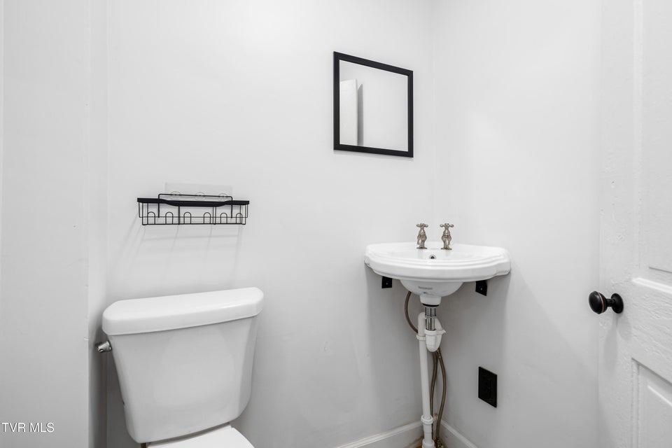 Photo #50: 120 Cherokee Street