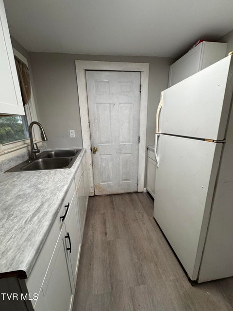 Photo #25: 705 Lehigh Street