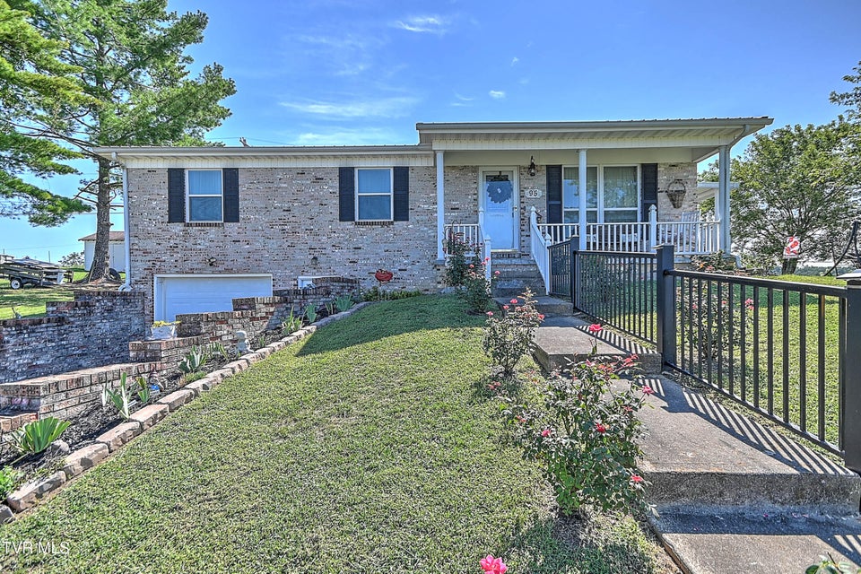 Photo #2: 95 Britton Avenue