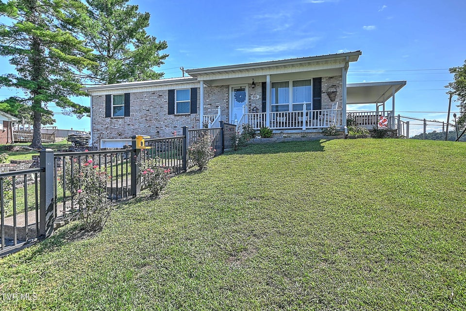 Photo #4: 95 Britton Avenue