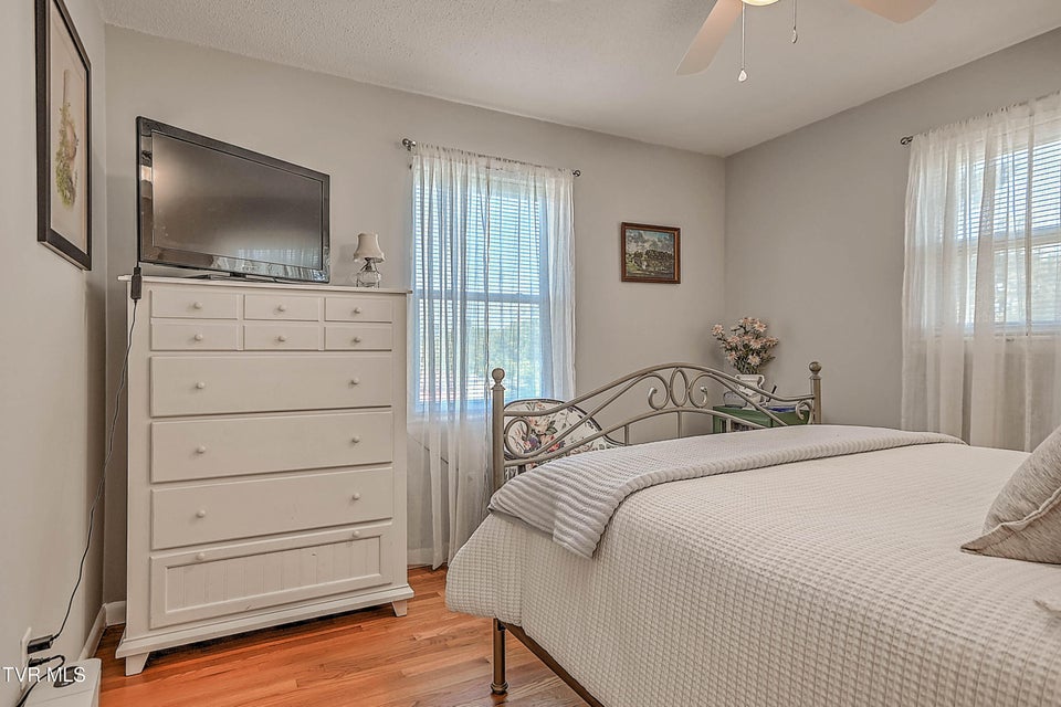 Photo #20: 95 Britton Avenue