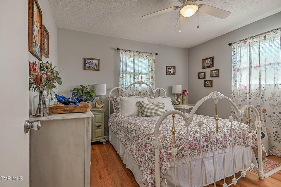 Photo #23: 95 Britton Avenue