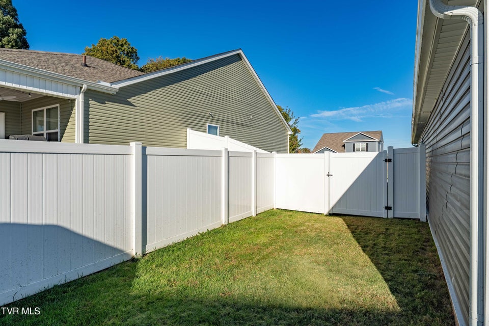 Photo #12: 3149 Phillips Way