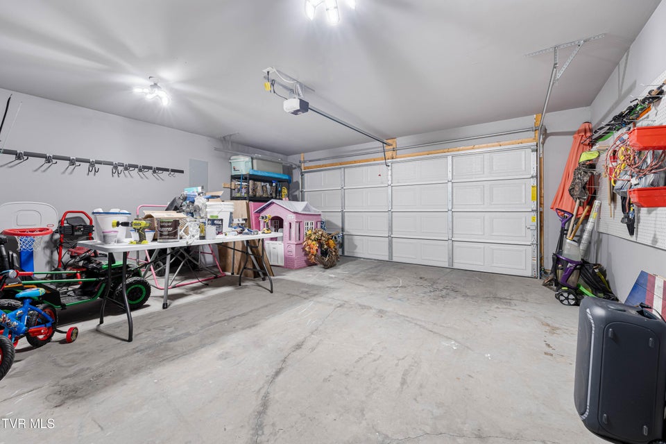 Photo #29: 3149 Phillips Way