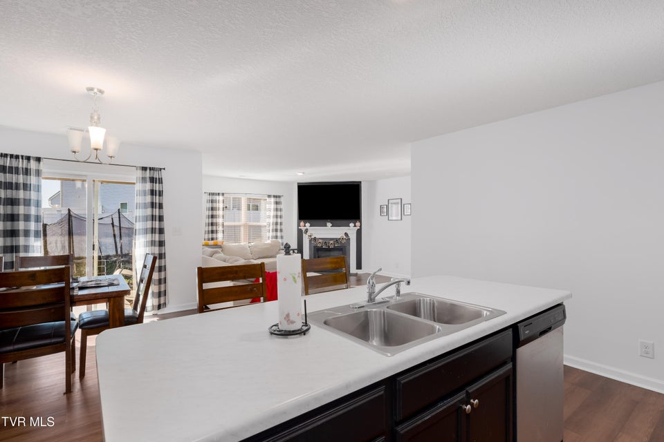 Photo #33: 3149 Phillips Way