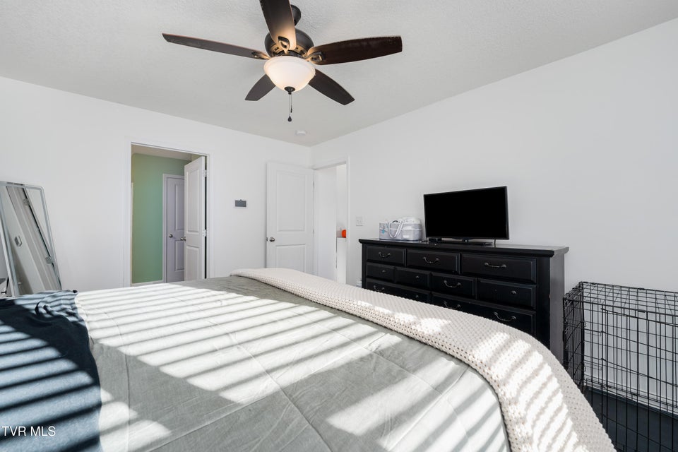 Photo #37: 3149 Phillips Way