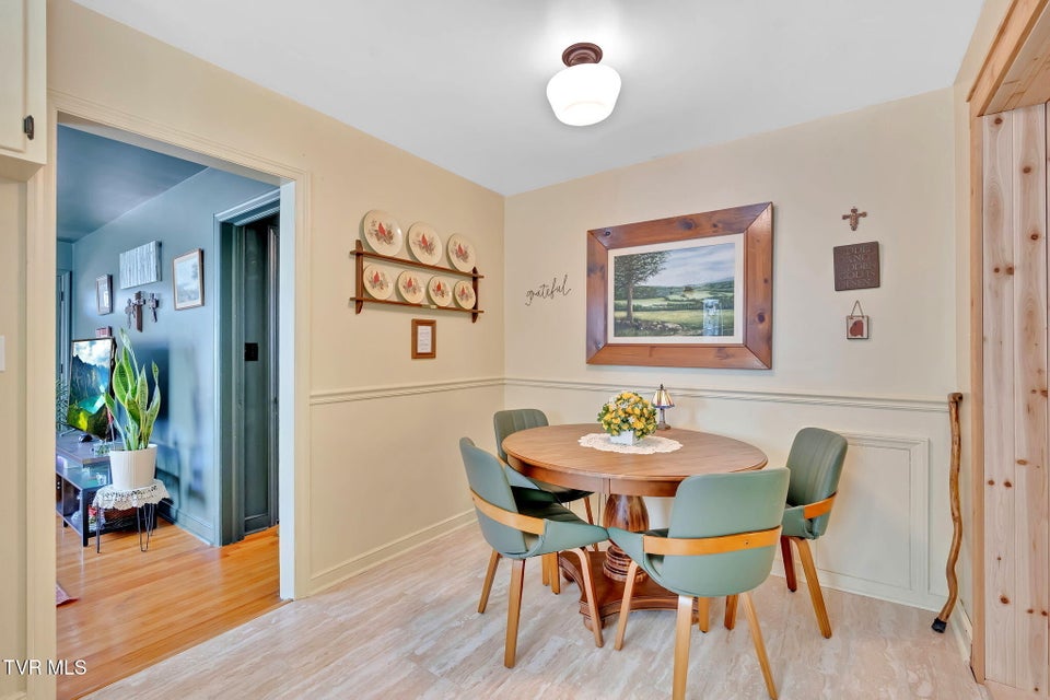 Photo #9: 1420 Belmont Drive