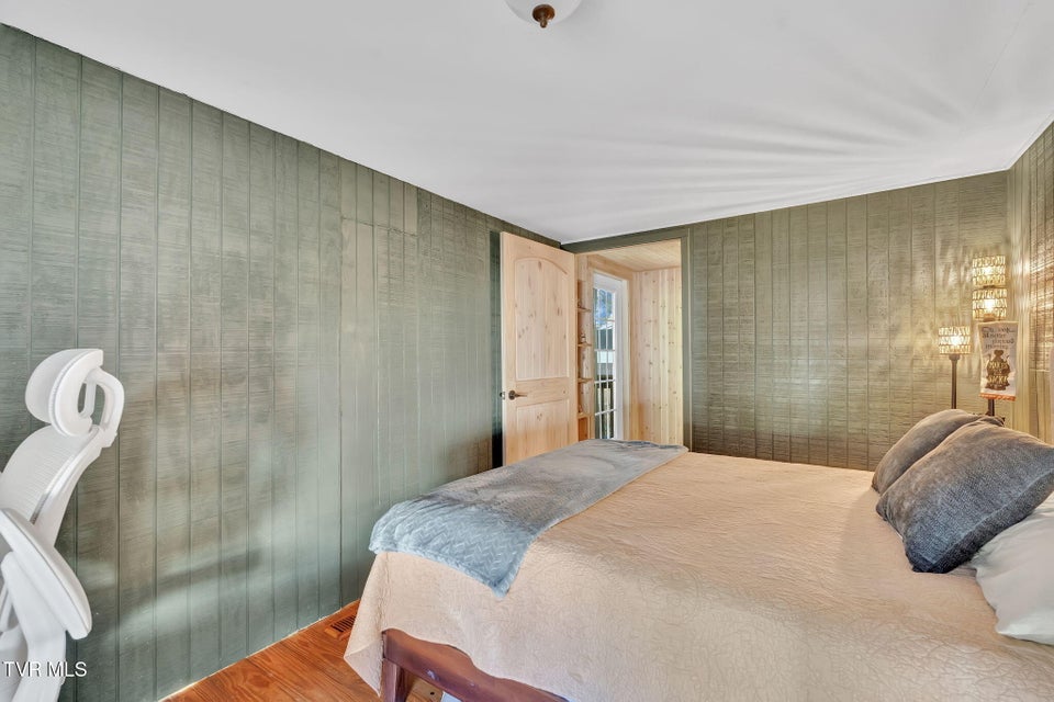 Photo #16: 1420 Belmont Drive