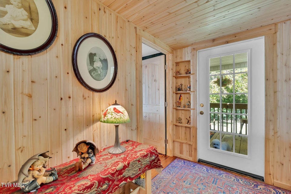 Photo #10: 1420 Belmont Drive