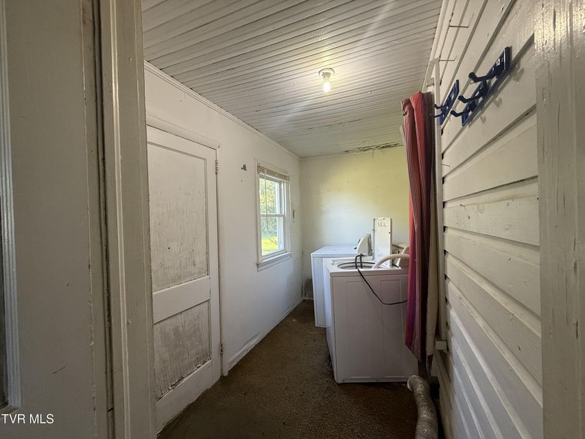 Photo #6: 1529 Central Street