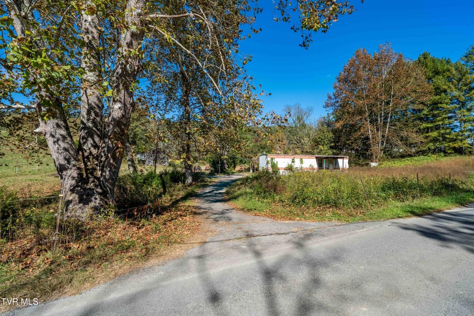 Photo #40: 3546 Goshen Valley Road