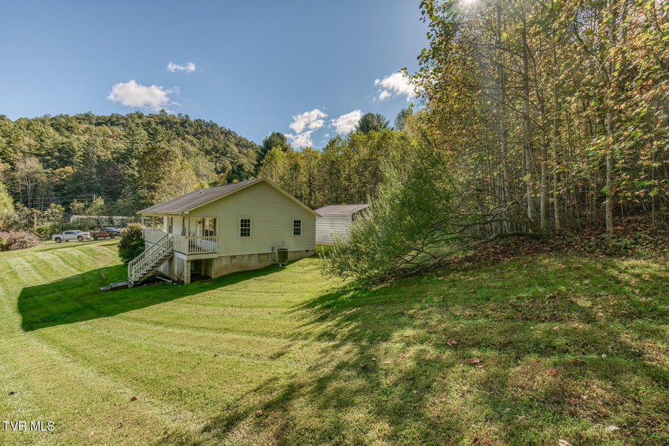 Photo #28: 318 Wayne Laws Road