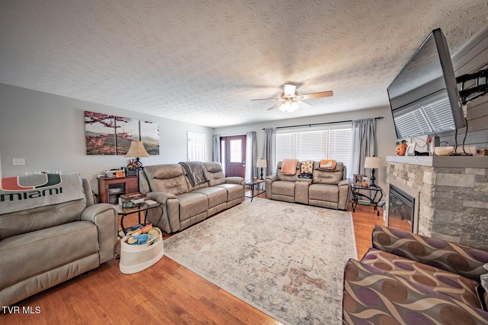 Photo #10: 1114 Caleb Ln 