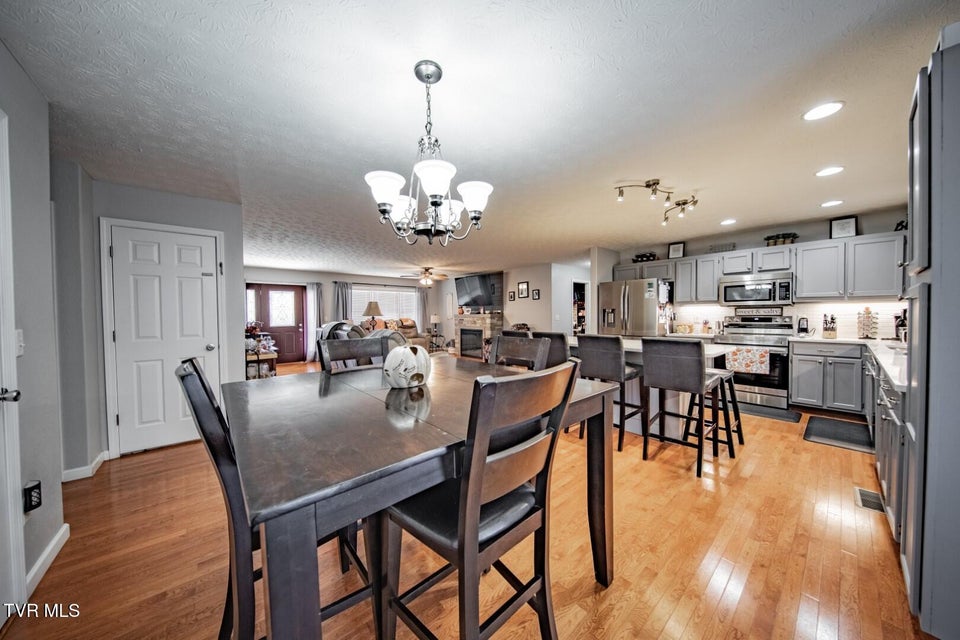 Photo #17: 1114 Caleb Ln 