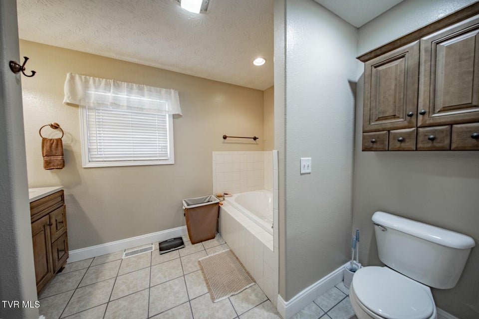 Photo #23: 1114 Caleb Ln 