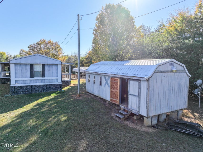 Photo #31: 885 Anderson Loop