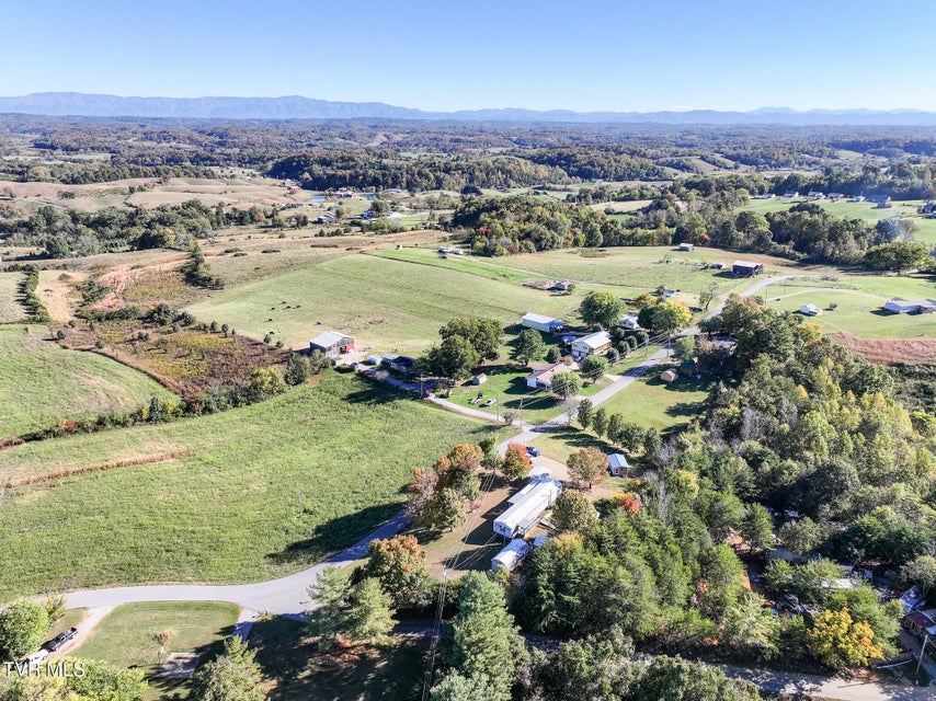 Photo #38: 885 Anderson Loop