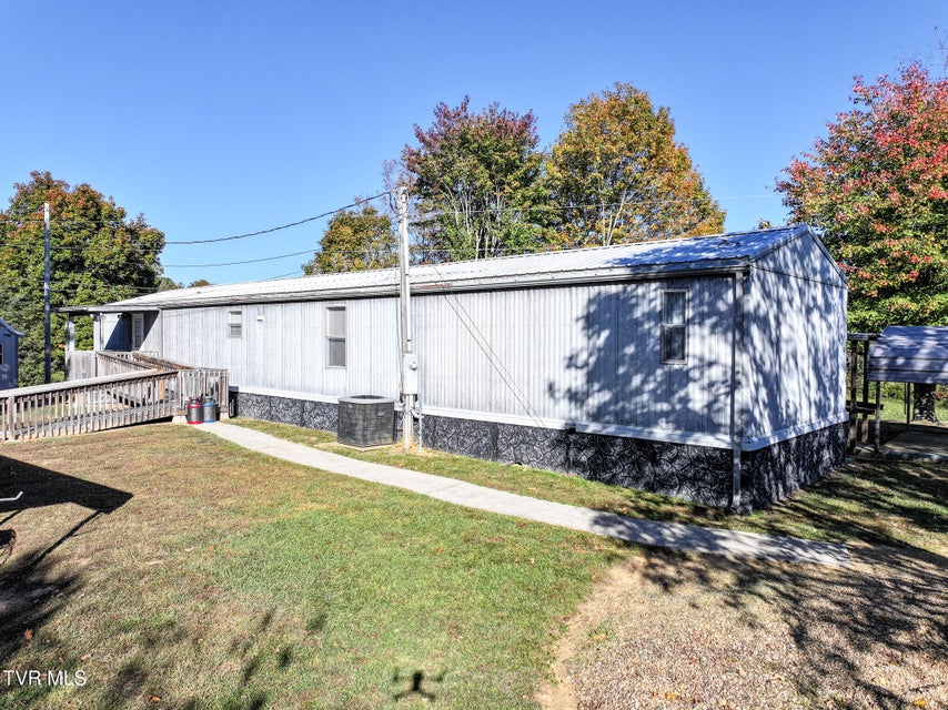 Photo #42: 885 Anderson Loop