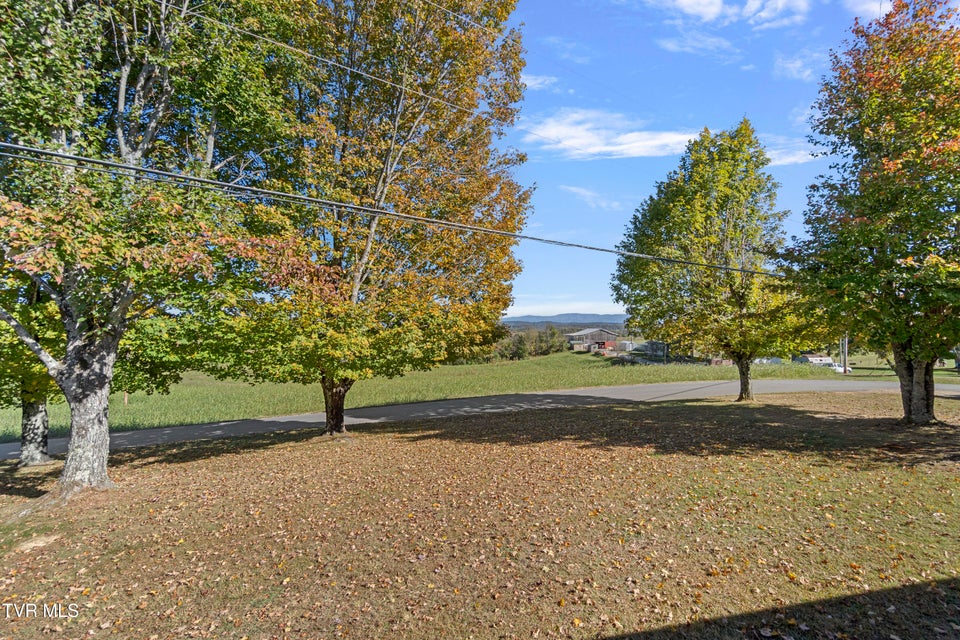 Photo #45: 885 Anderson Loop